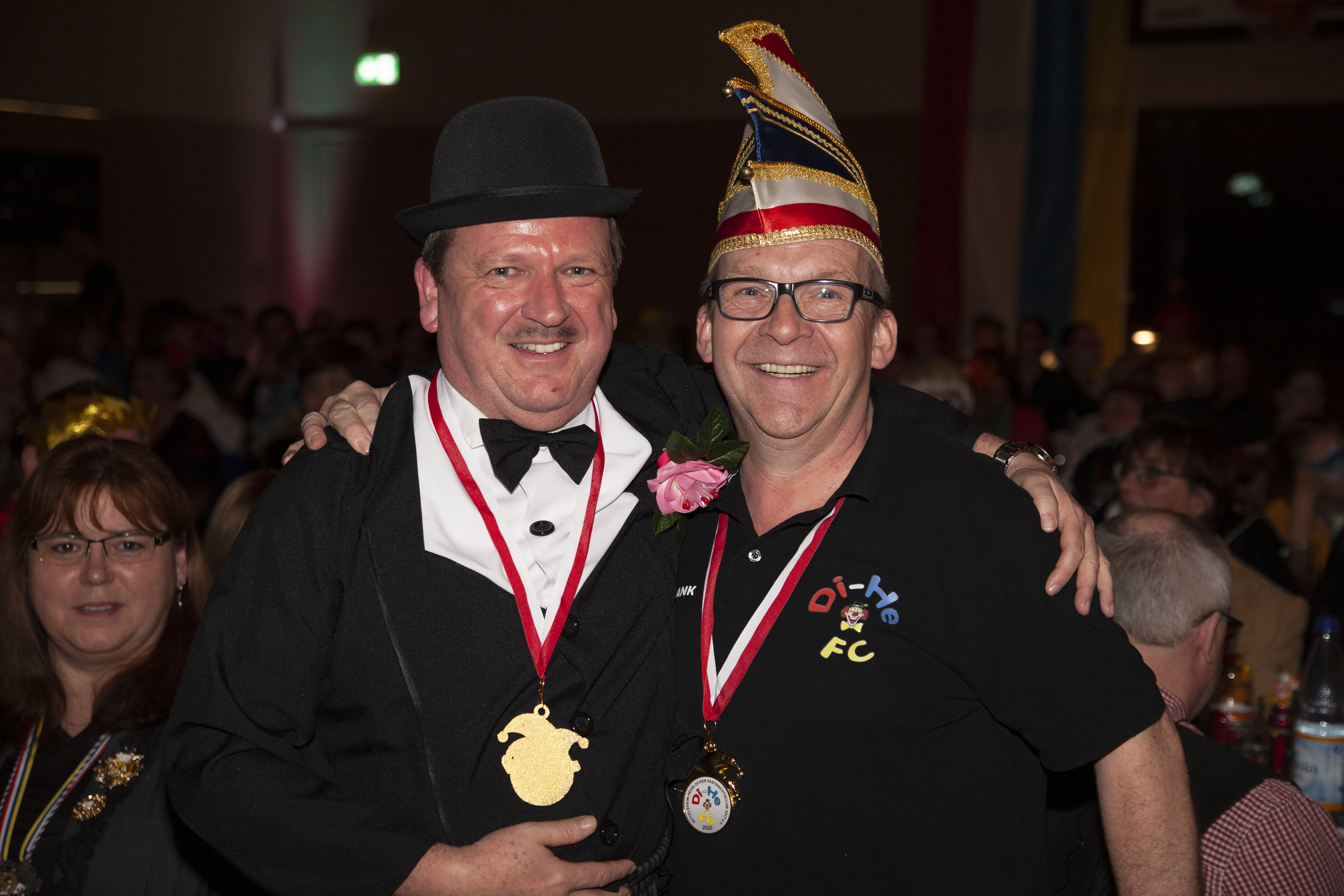 Adventsfenster mit dem Di-He FC und dem Musikverein